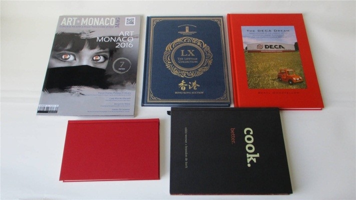 สี Pantone PMS การพิมพ์หนังสือภาพขนาดที่กำหนดเอง A4 A5 A6